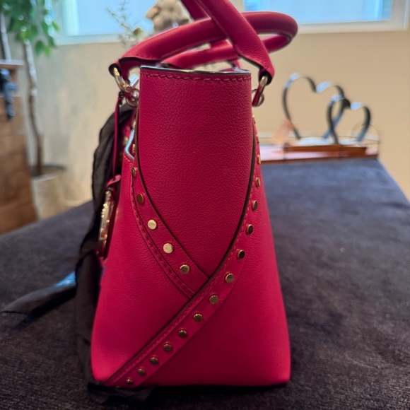 EUC (w/tags) Hendi Bendel Atrium Satchel w/Original Scarf - Picture 4 of 8